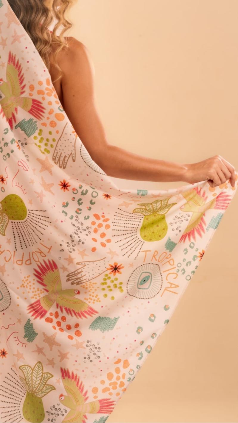 PAREÔ PINÃ TROPICAL